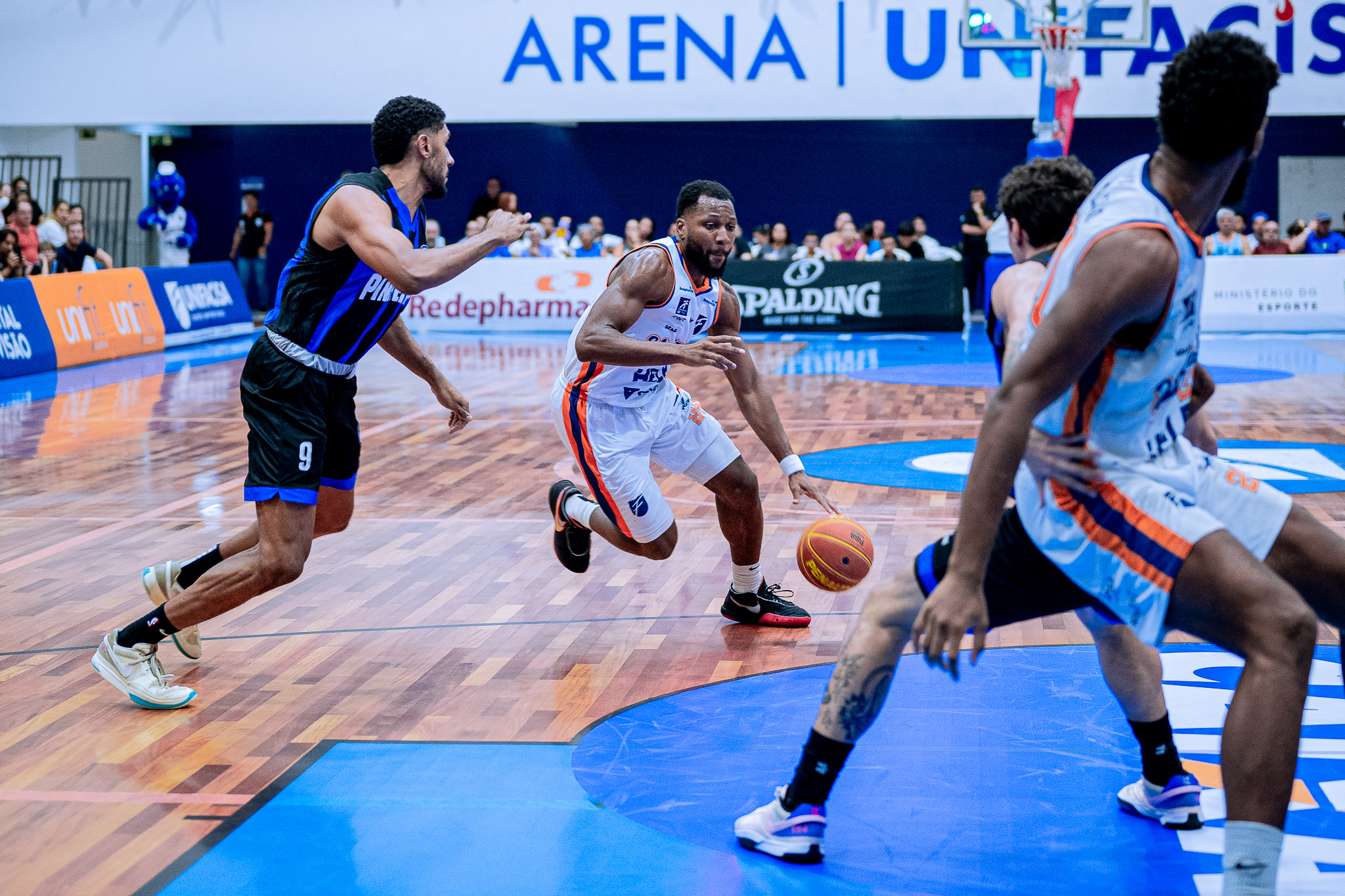 Unifacisa é superada pelo Pinheiros no jogo 1 dos Playoffs do NBB 2024/25