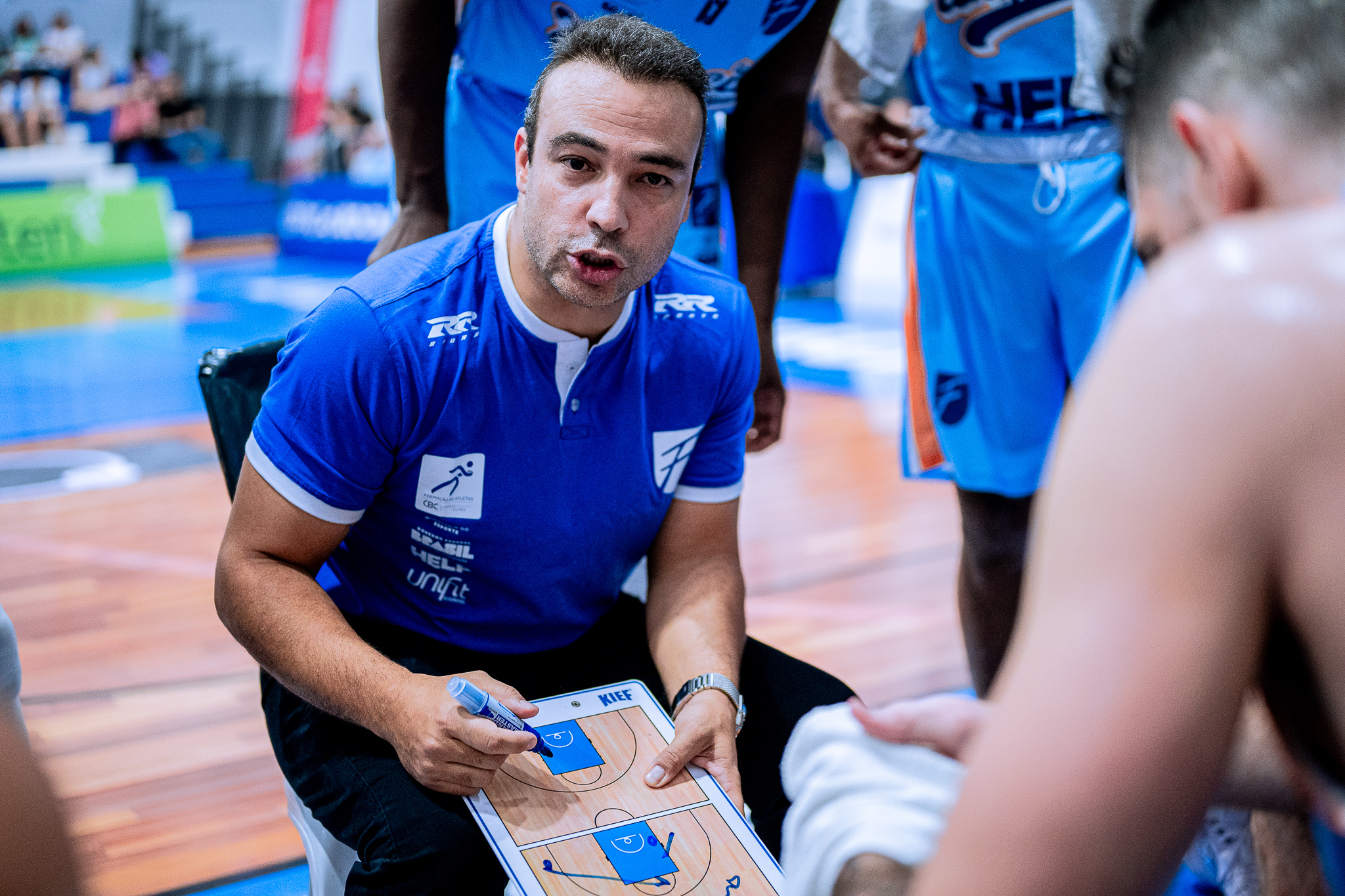 Pablo Costa segue como técnico da Unifacisa para a temporada 2025/26 