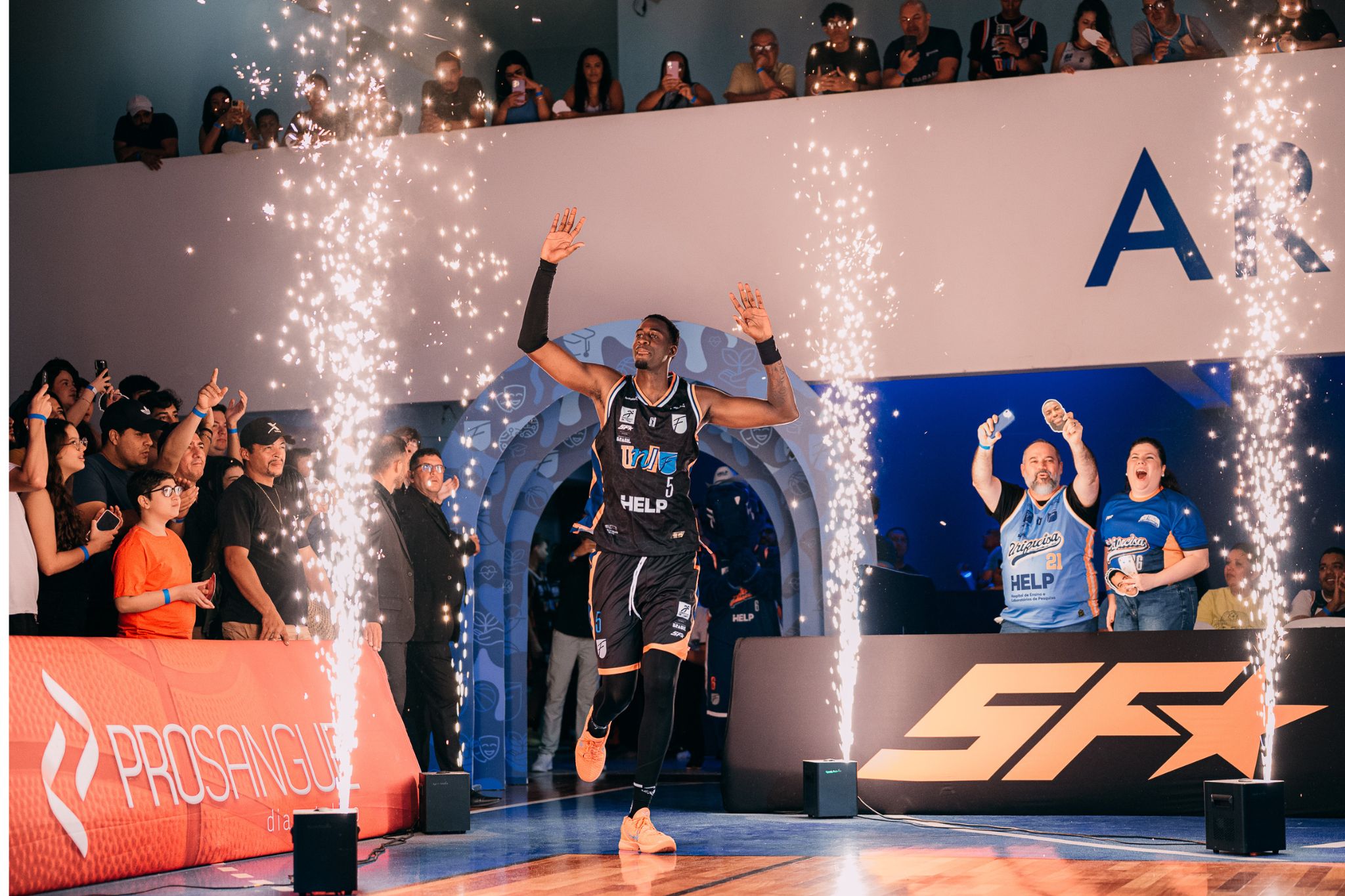 Unifacisa vence o Fortaleza BC em noite de reencontro com a torcida 